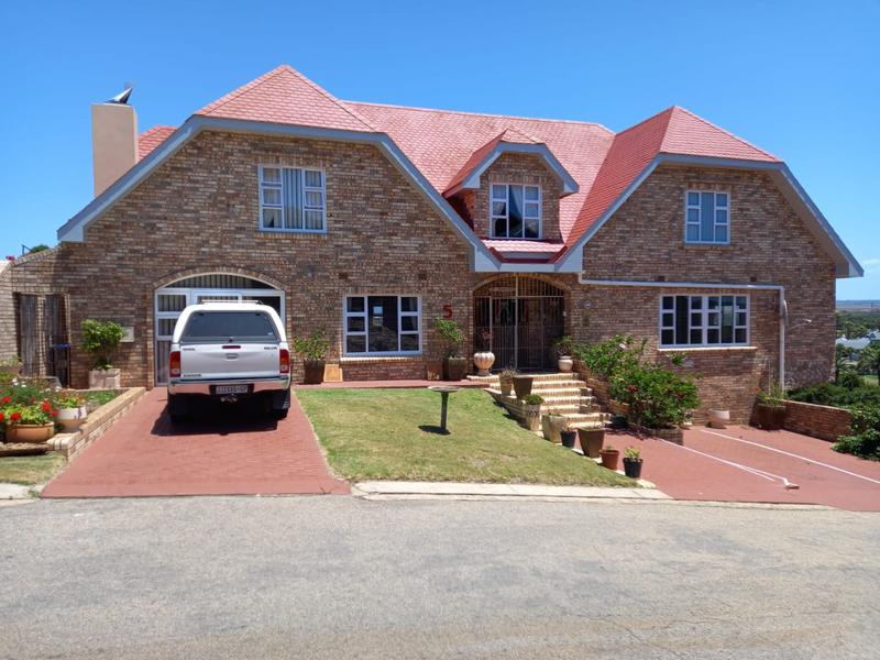 4 Bedroom Property for Sale in Aston Bay Eastern Cape